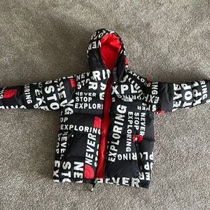 Puffer North face coat reversible boys size 14/16